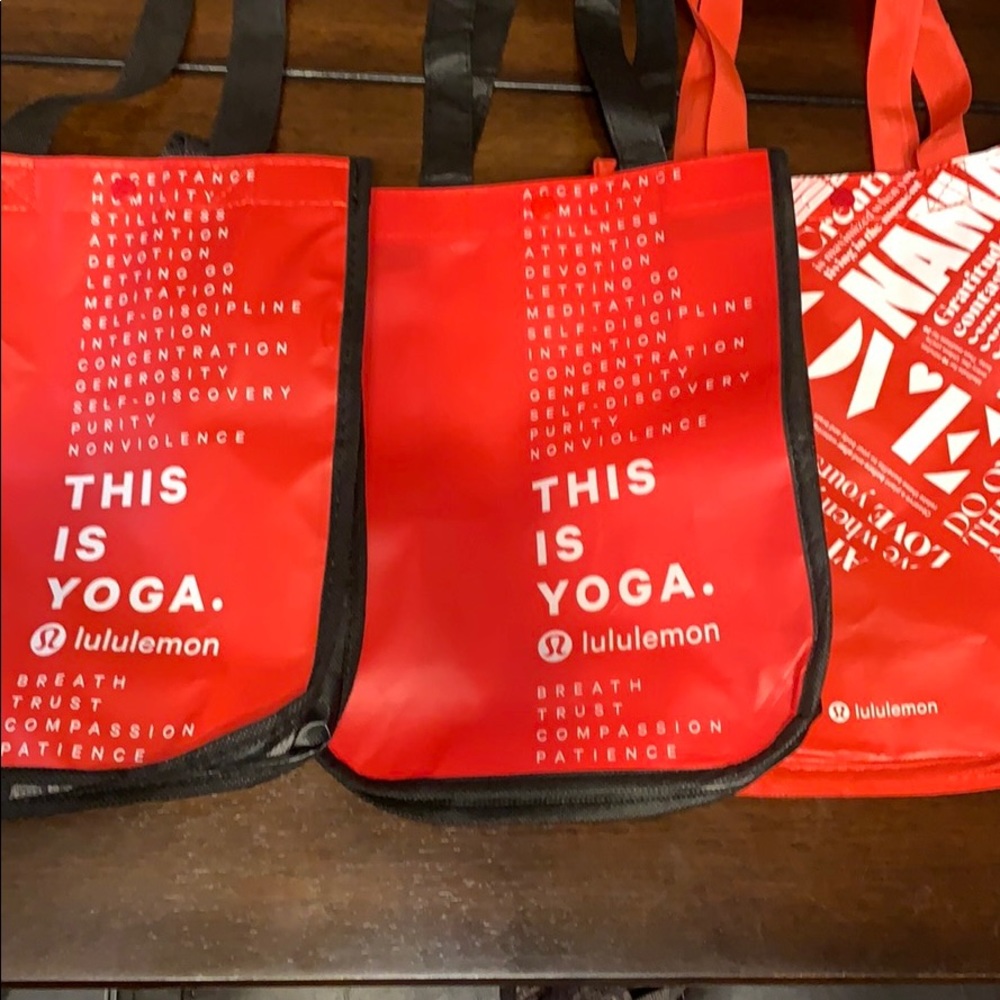 Lululemon bag